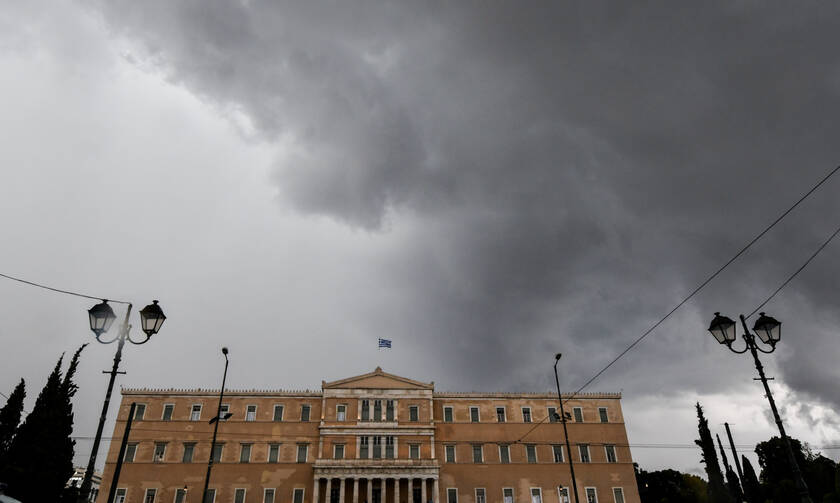 Καιρός: Χαλάζι και καταιγίδες «χτυπούν» την Αθήνα (pics+vid)