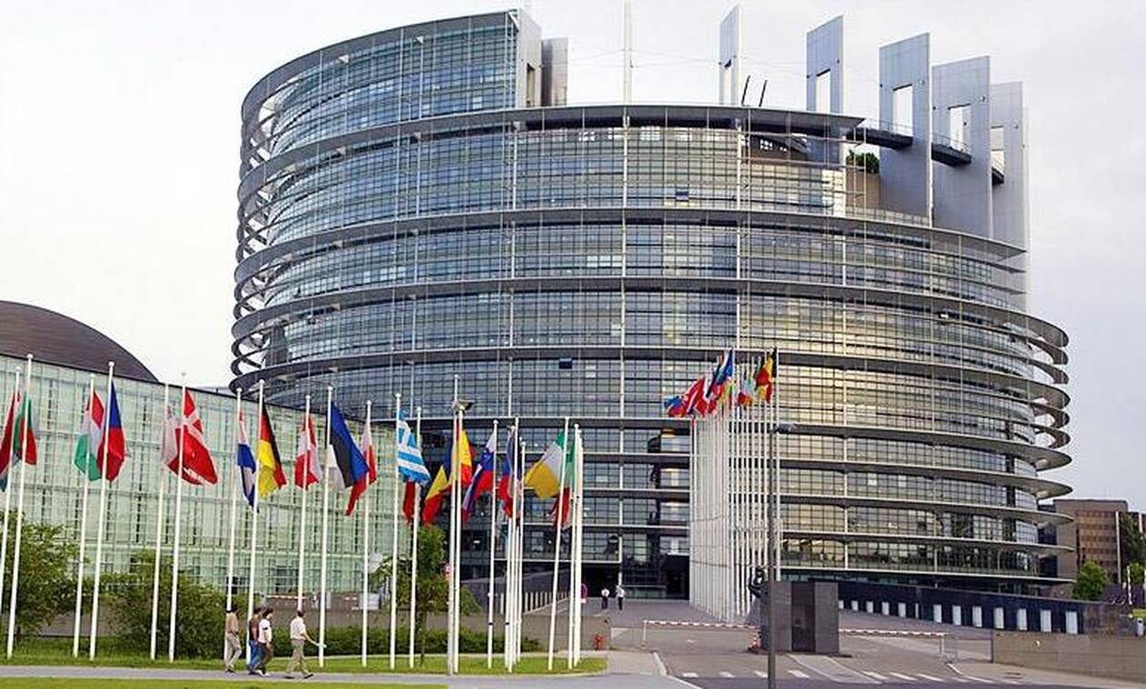 Θέσεις εργασίας στην Ευρωπαϊκή Επιτροπή - Ειδικότητες και προθεσμίες