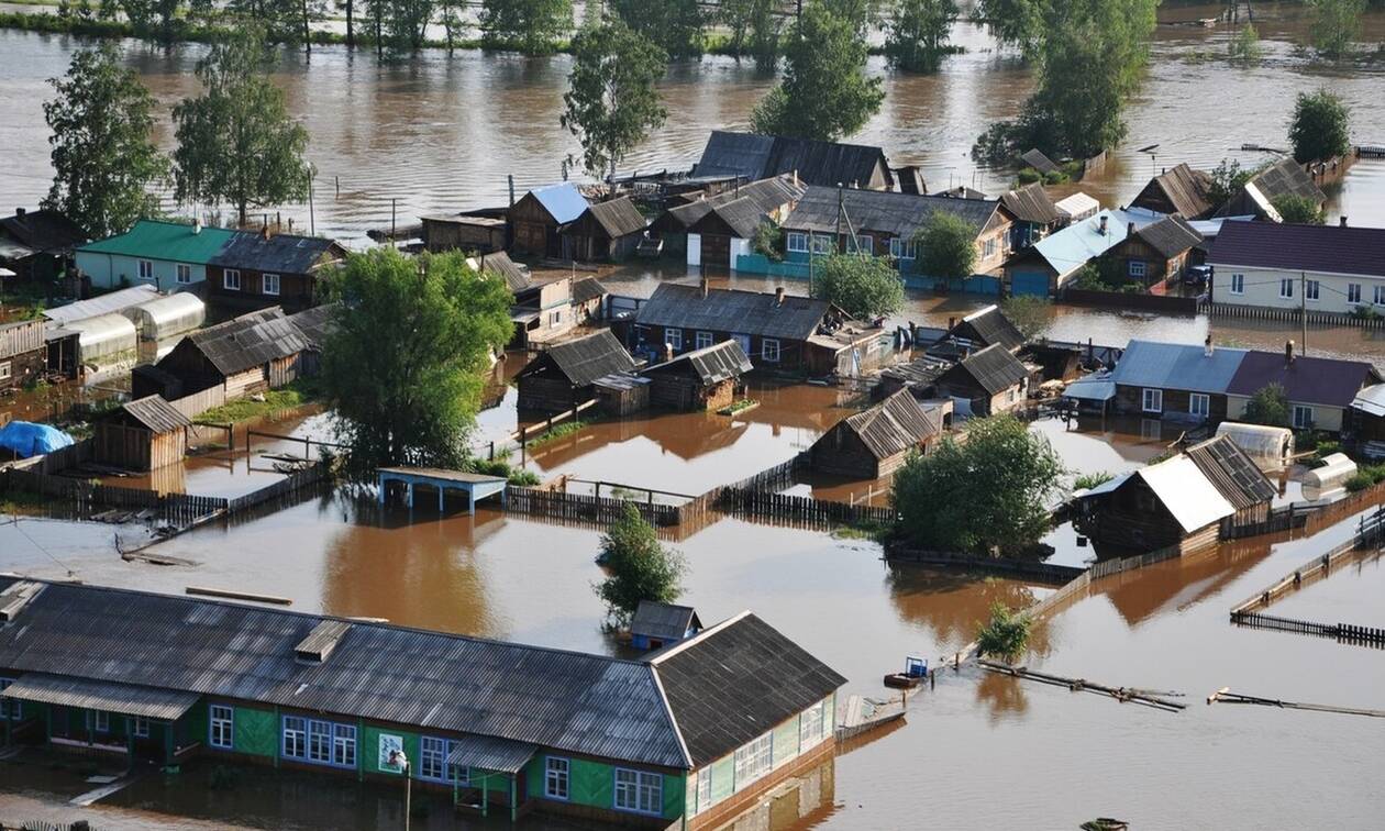 Ρωσία: 12 νεκροί, 9 αγνοούμενοι, 751 τραυματίες μετά τις σαρωτικές πλημμύρες