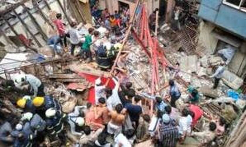 Τραγωδία στην Ινδία: Κατέρρευσε τετραώροφο κτήριο - Φόβοι για νεκρούς