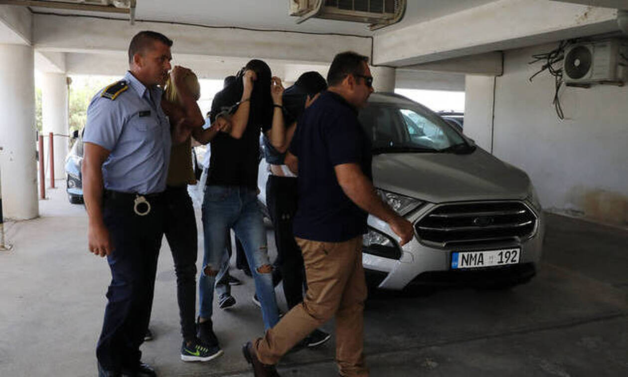 Σάλος στην Κύπρο: 19χρονη καταγγέλλει ομαδικό βιασμό από 12 άτομα 