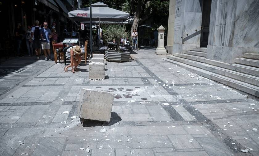 Σεισμός Αθήνα: Μικροτραυματισμοί και ζημιές σε κτήρια