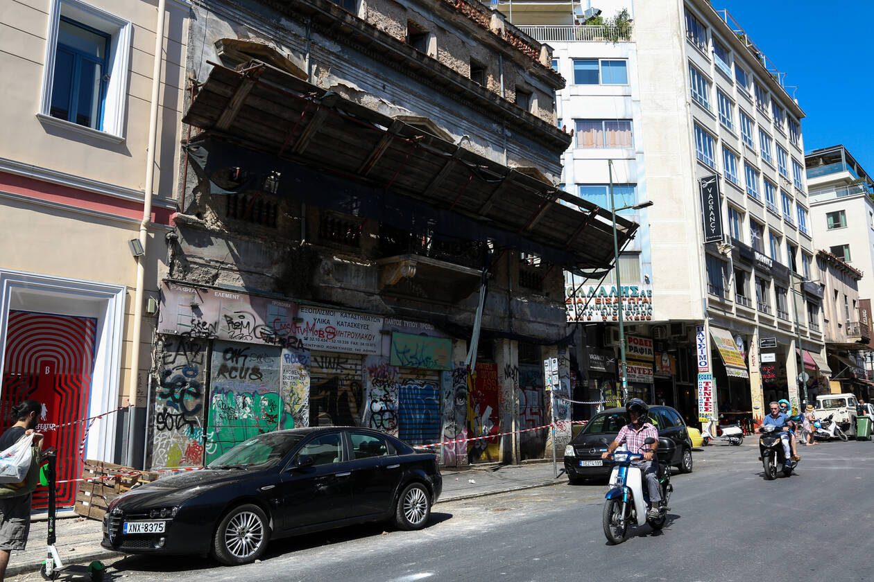 Σεισμός Αθήνα: Τι γράφουν τα διεθνή ΜΜΕ για τον «χορό» των Ρίχτερ στην πρωτεύουσα (pics)