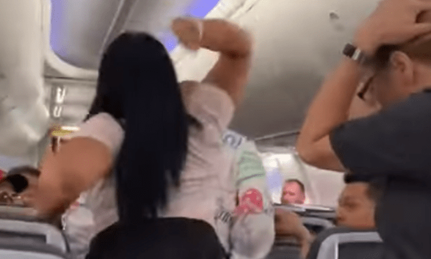 Πτήση - θρίλερ: Χαμός μέσα στο αεροπλάνο - Δείτε τι συνέβη (pics)