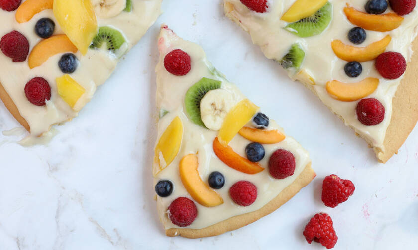 Σήμερα δοκιμάστε να φτιάξετε μια Fruit Pizza!