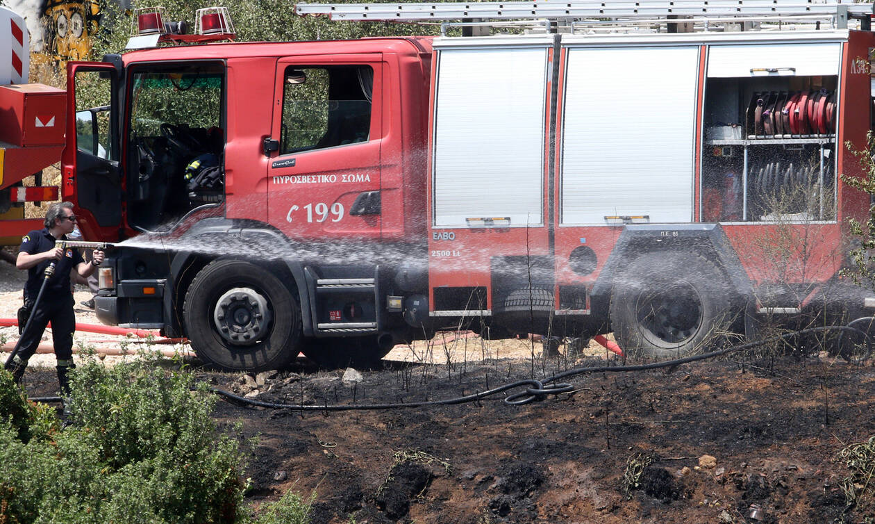 Φωτιά ΤΩΡΑ: Πυρκαγιά σε πέντε μέτωπα μεταξύ Αμφίκλειας και Τιθορέας
