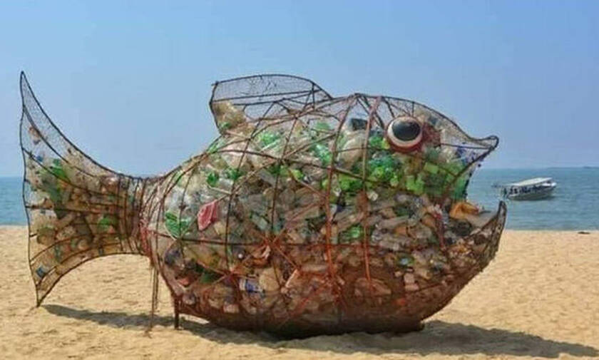 Η πανέξυπνη ιδέα που σώζει τις θάλασσες από τα πλαστικά