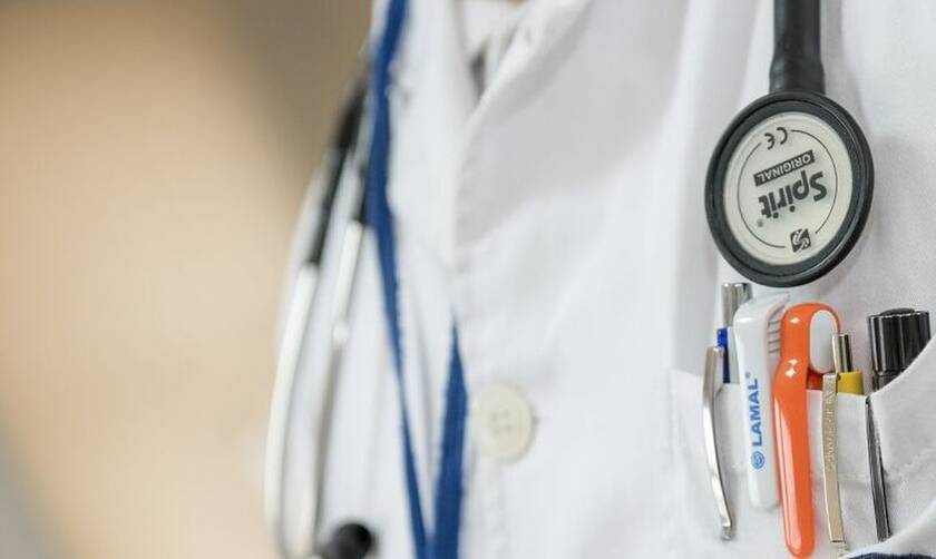 Αμαλιάδα: Γιατρός «πέθανε» λάθος άνθρωπο - Έπαιρναν τη «χήρα» για συλλυπητήρια