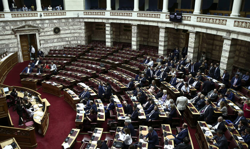 Βουλή: Υπερψηφίστηκε η κατάργηση του πανεπιστημιακού ασύλου