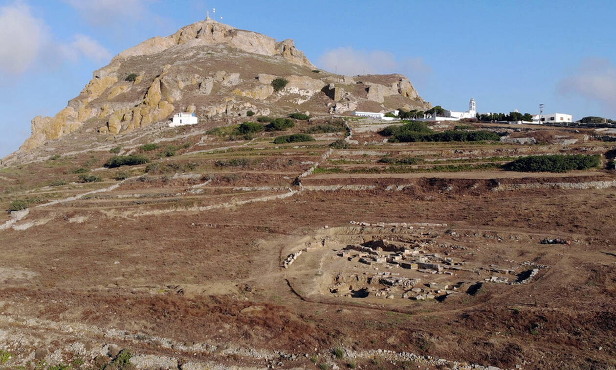 Σπουδαία αρχαιολογική ανακάλυψη στην Τήνο - Δείτε τις φωτογραφίες