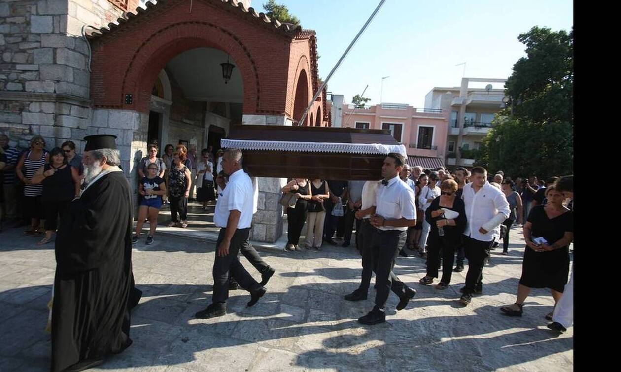 «Τελευταίο αντίο» στον ήρωα- ψαρά  Κώστα Αρβανίτη - Κηδεύτηκε δημόσια δαπάνη