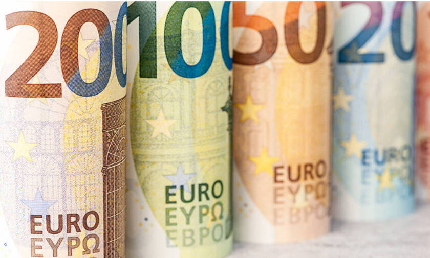 Αναδρομικά: Ποιοι θα λάβουν έως 7.338 ευρώ - Τι σχεδιάζει η κυβέρνηση