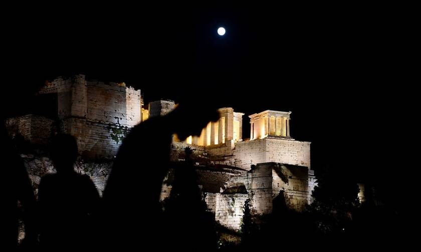 Η Αθήνα τον Αύγουστο: Πριν έναν αιώνα και σήμερα
