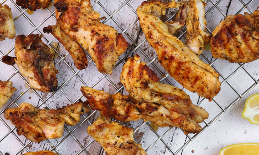 Η συνταγή της ημέρας: Φτιάξτε πεντανόστιμα παϊδάκια κοτόπουλου