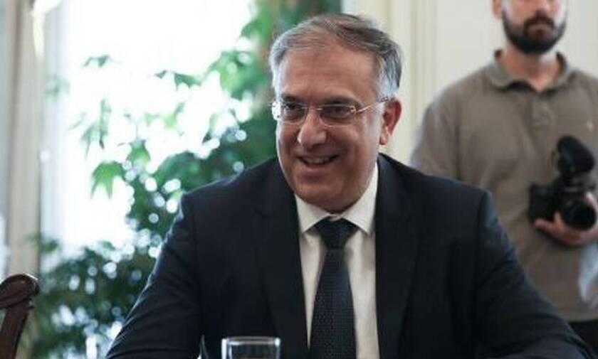 No layoffs in public sector, says Interior Min Theodorikakos