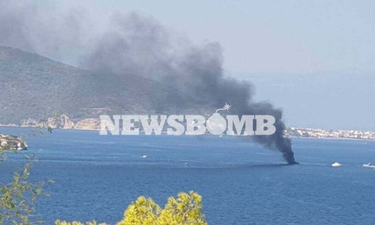 Στις φλόγες σκάφος στην Μονή Αίγινας (pics)