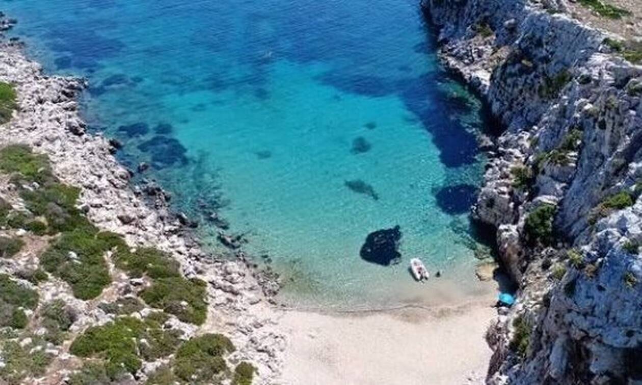 Αυτό είναι το ελληνικό νησί που μοιάζει με... κροκόδειλο