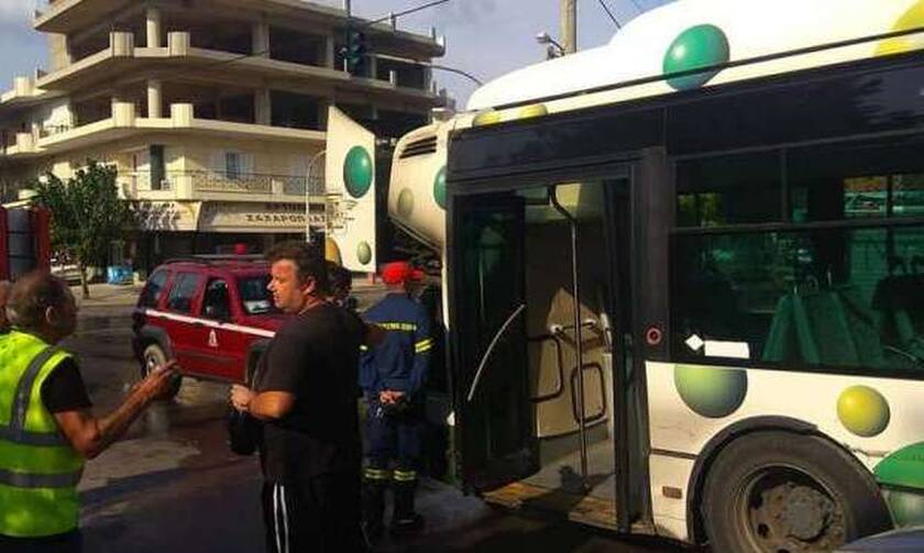 Φωτιά σε λεωφορείο στις Αχαρνές (pics)