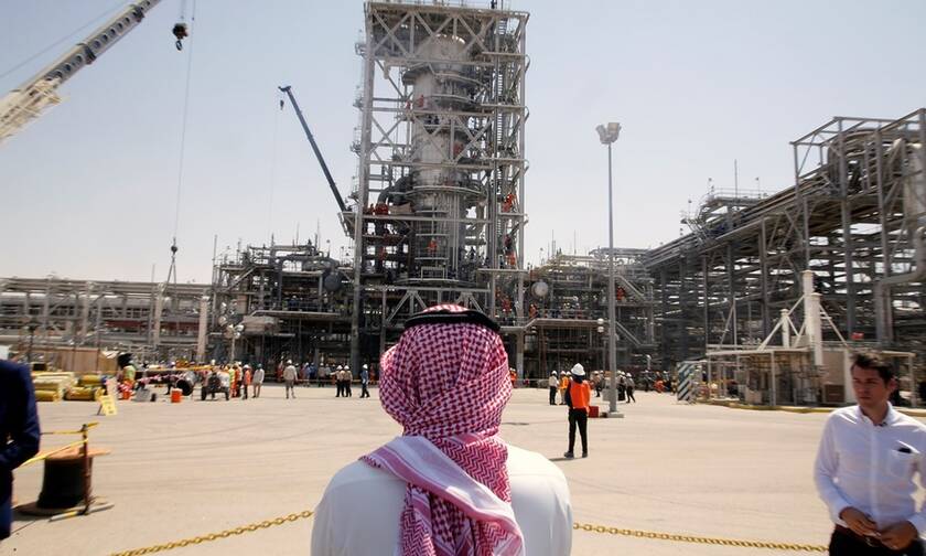 Σαουδική Αραβία: Οι πρώτες φωτογραφίες από τις πετρελαϊκές εγκαταστάσεις που δέχθηκαν επίθεση
