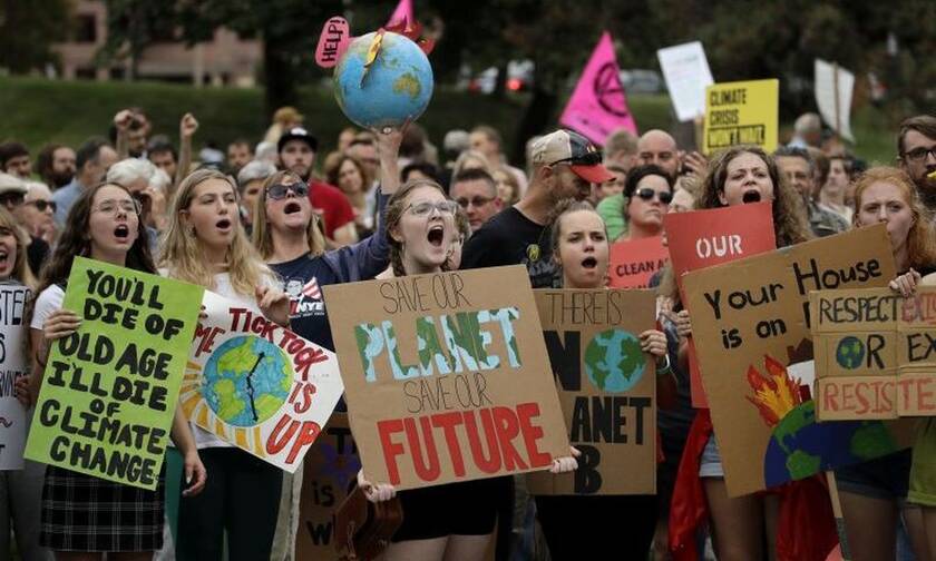 Παγκόσμια απεργία για το κλίμα: «Είμαστε το μέλλον» - Χιλιάδες νέοι ένωσαν τις φωνές τους στον κόσμο