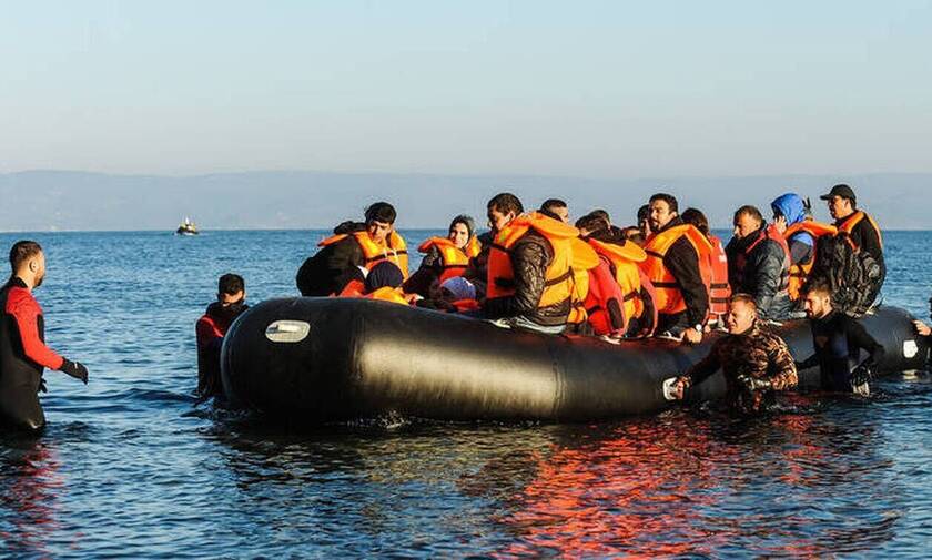 «Βουλιάζουν» τα νησιά του βορείου Αιγαίου: Πάνω από 800 νέοι πρόσφυγες αφίχθησαν σε 48 ώρες