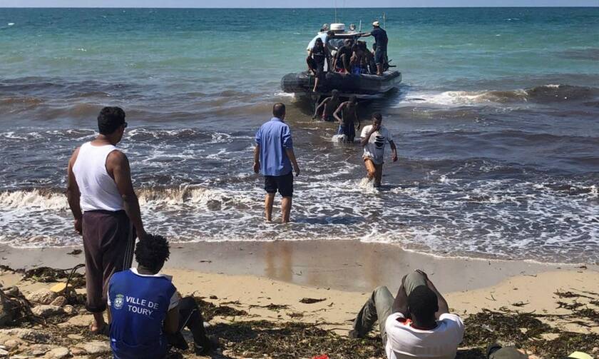Λιβύη: Δεκάδες μετανάστες διέφυγαν έπειτα από τη διάσωσή τους στη Μεσόγειο