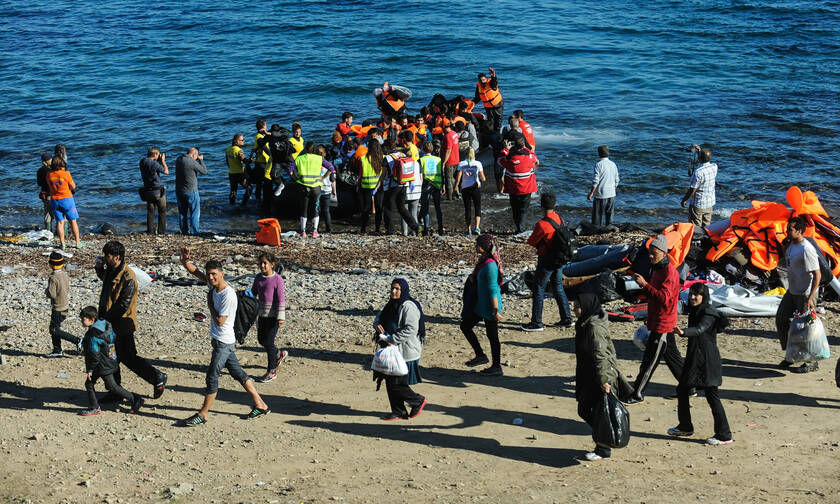 «Απόβαση» μεταναστών στη Μυτιλήνη