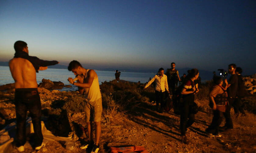 Ωρολογιακή «βόμβα» το προσφυγικό: Η κυβέρνηση επιστρατεύει δεκάδες σκάφη στο Αιγαίο