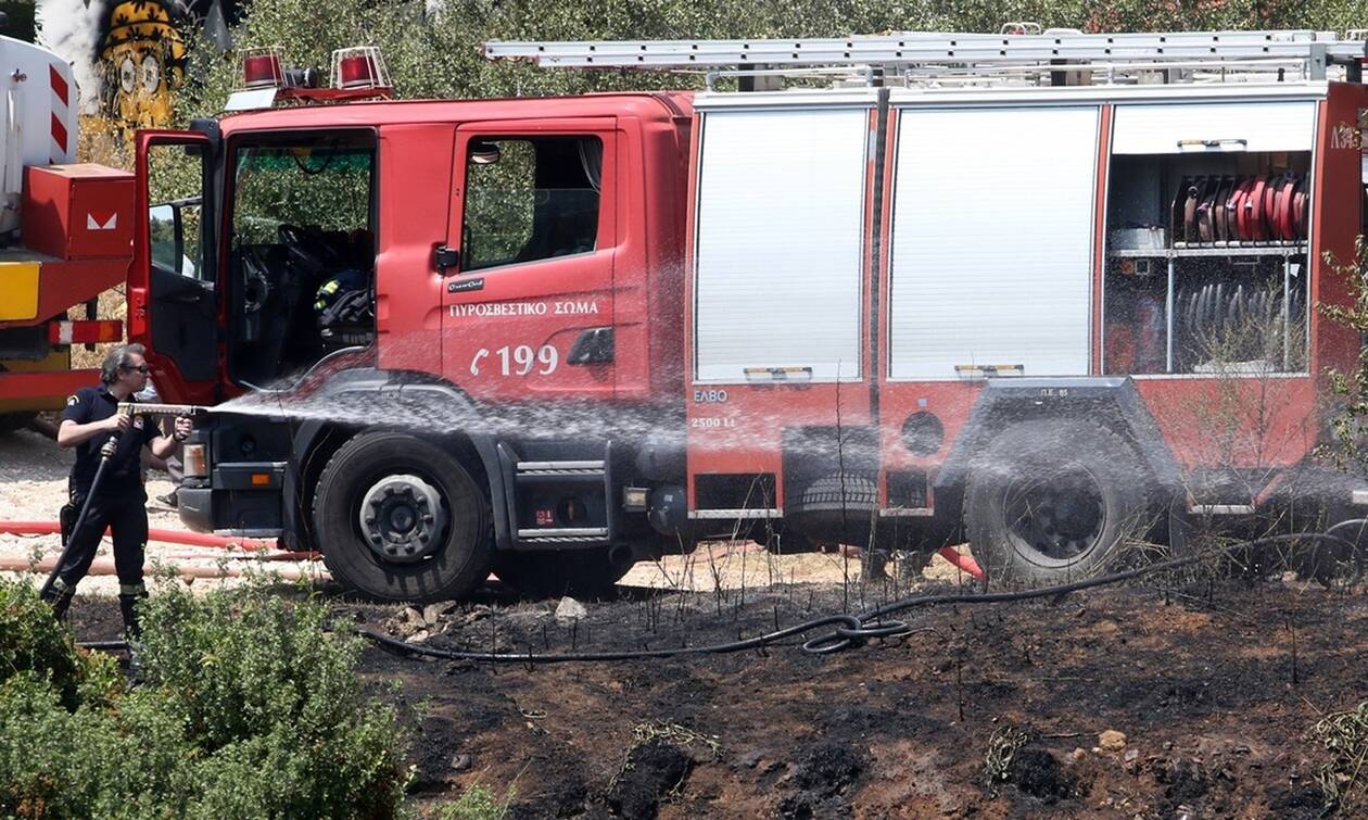Τραγωδία στην Ασπροβάλτα: Απανθρακώθηκε γυναίκα μετά από φωτιά σε τροχόσπιτο