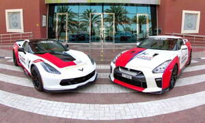 Ένα Nissan GT-R και μια Corvette όπως δεν τα έχετε ξαναδεί!