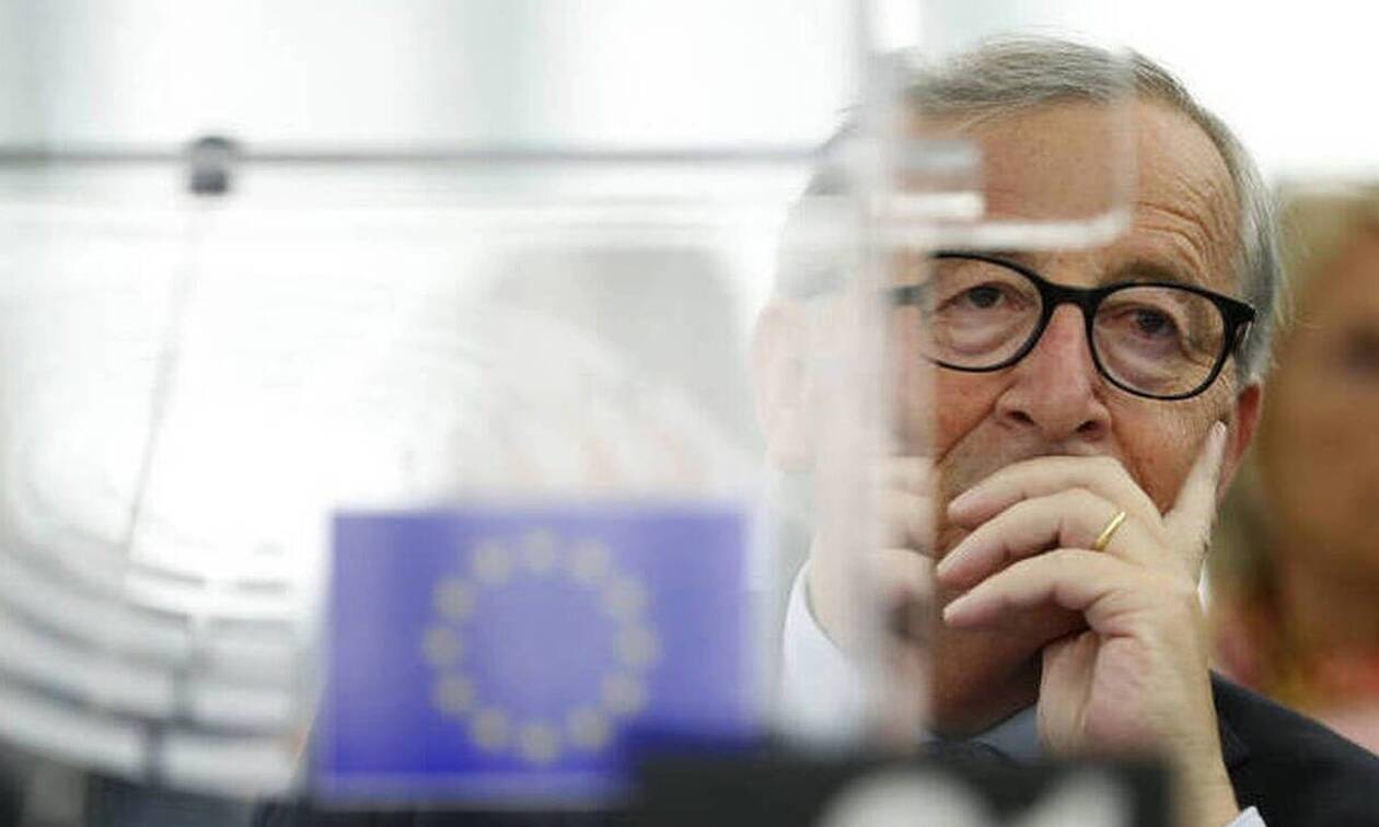Γιούνκερ: Η Ελλάδα έπρεπε να παραμείνει στην Ευρωζώνη κατά τρόπο αδιαμφισβήτητο