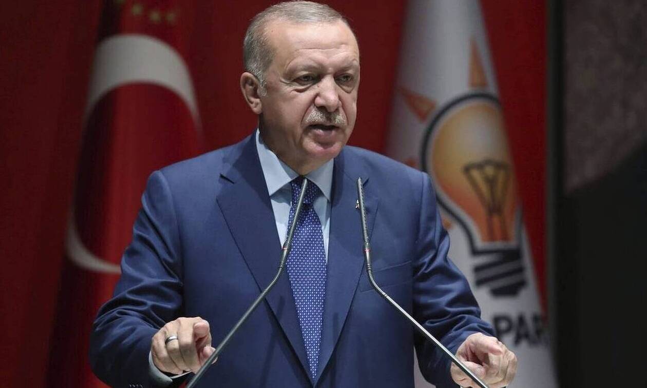 Αυτός είναι ο σφαγέας Ερντογάν: «Θα συντρίψουμε τα κεφάλια των Κούρδων αν δεν φύγουν ως την Τρίτη»
