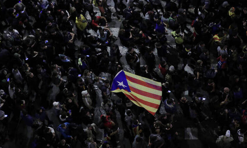 Χάος στην Βαρκελώνη: Στους δρόμους και πάλι χιλιάδες αυτονομιστές