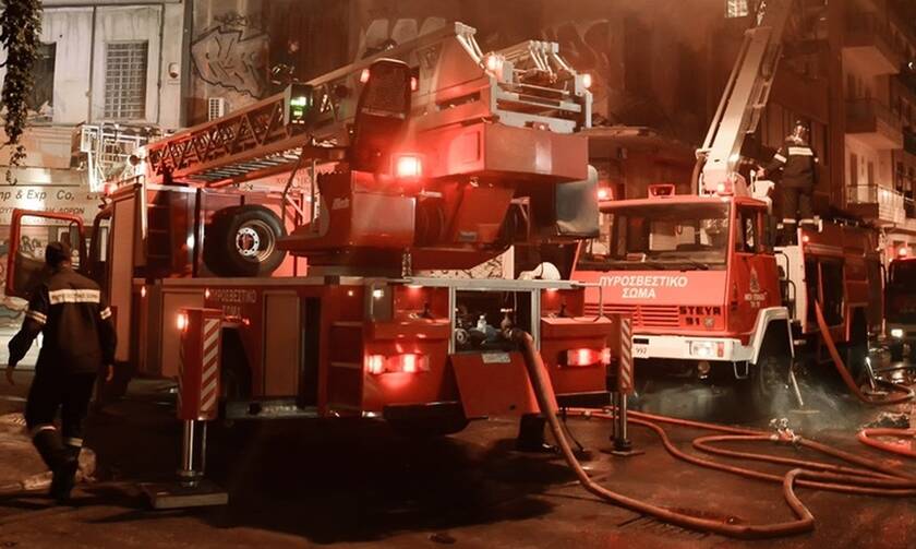 Αναστάτωση από φωτιά σε κλαμπ στο κέντρο της Αθήνας: Τέσσερις άνθρωποι μεταφέρθηκαν στο νοσοκομείο