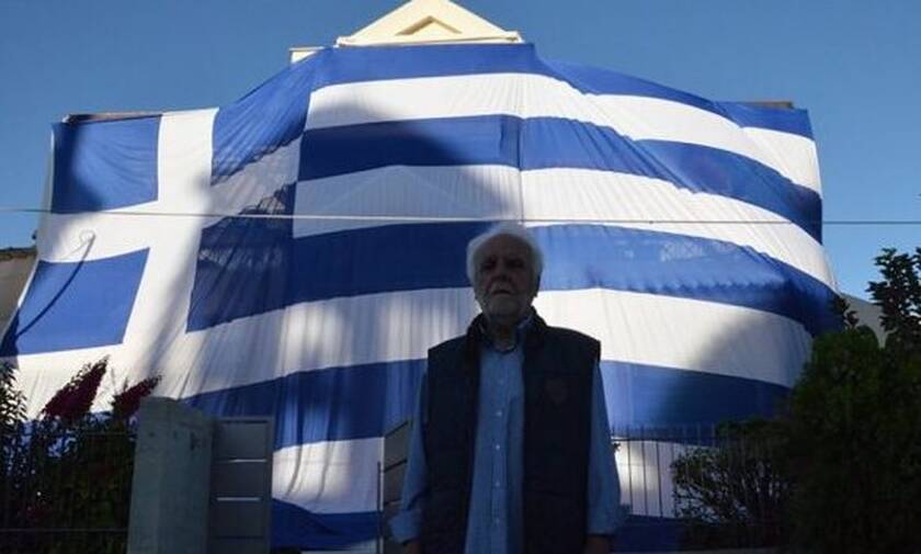 28η Οκτωβρίου: Ο αντιδήμαρχος Άργους «σκέπασε» το σπίτι του με ελληνική σημαία 