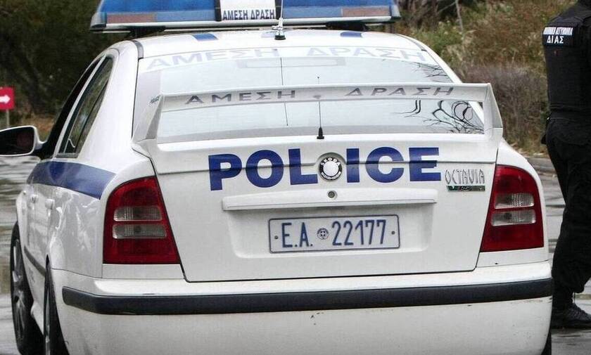 Συνελήφθησαν μέλη σπείρας που «μπούκαρε» σε μαγαζιά με κλεμμένα αυτοκίνητα