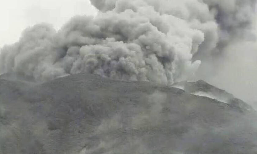 Συναγερμός στην Ιαπωνία: Έκρηξη ηφαιστείου στη νήσο Σατσουμάιο 