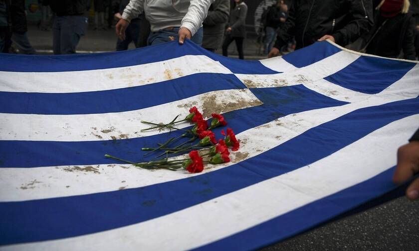 Επέτειος Πολυτεχνείου: «Στα χέρια του ΣΥΡΙΖΑ η αιματοβαμμένη σημαία»