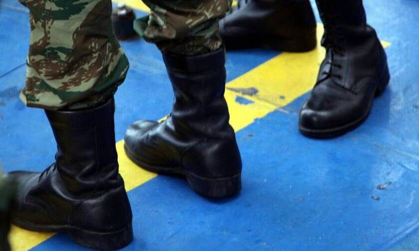 Έρχονται 2.000 προσλήψεις στις ένοπλες δυνάμεις