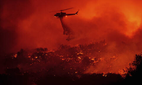 «Κόλαση» φωτιάς στην Καλιφόρνια: Νέα πυρκαγιά απειλεί χιλιάδες κατοίκους (pics+vid)