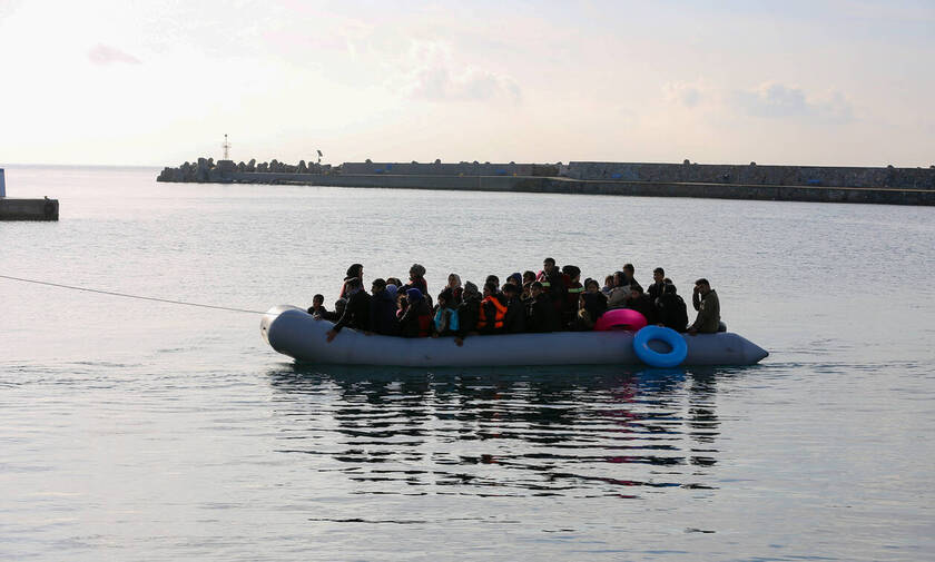 «Ασφυξία» στα νησιά του Αιγαίου: Τουλάχιστον 411 πρόσφυγες και μετανάστες αποβιβάστηκαν σε ένα 24ωρο