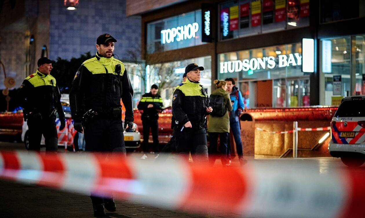 Συναγερμός στην Χάγη: Επίθεση με μαχαίρι σε κεντρικό εμπορικό δρόμο