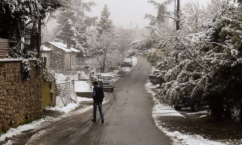 Κλειστά σχολεία λόγω του χιονιά - Πού υπάρχουν προβλήματα (pics)