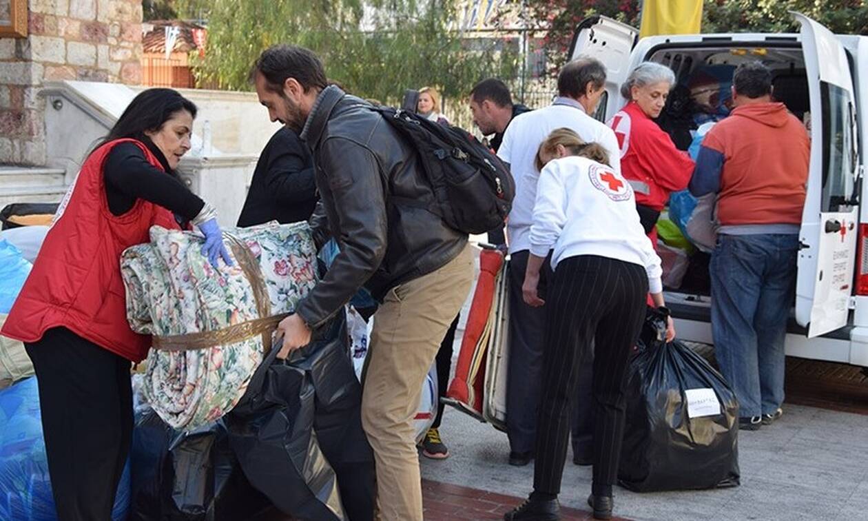ΕΕΣ: Ξεπέρασε τους 200 τόνους η υλική βοήθεια για τους πληγέντες του σεισμού στην Αλβανία 