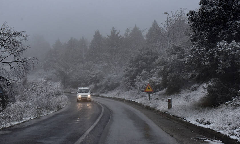 Καιρός - Χιόνια: Σε ποιους δρόμους χρειάζονται αντιολισθητικές αλυσίδες