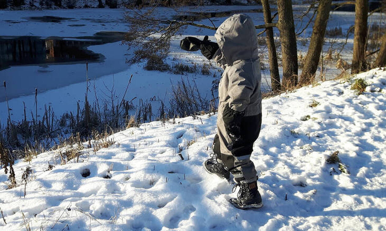 Αλάσκα: 5χρονος περπάτησε ένα χιλιόμετρο στους -35 βαθμούς, κουβαλώντας το αδελφάκι του 