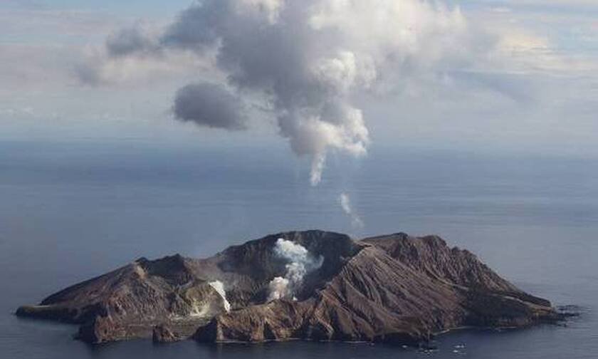 Νέα Ζηλανδία: «Κατάπιε» το νησί Ουάιτ το ηφαίστειο Ουακατόνε - Φόβοι για δεκάδες νεκρούς
