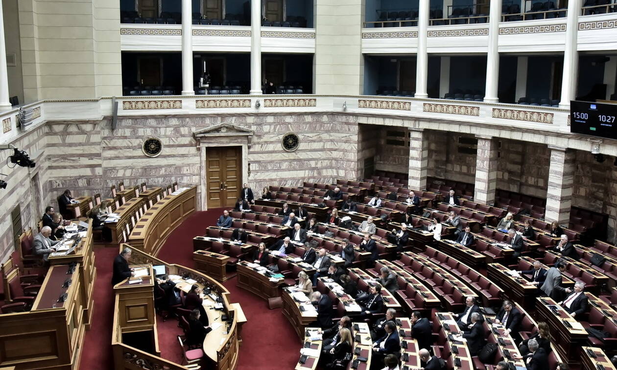 Ψήφος Ελλήνων εξωτερικού: Τι προβλέπει το νομοσχέδιο που υπερψηφίστηκε με συντριπτική πλειοψηφία