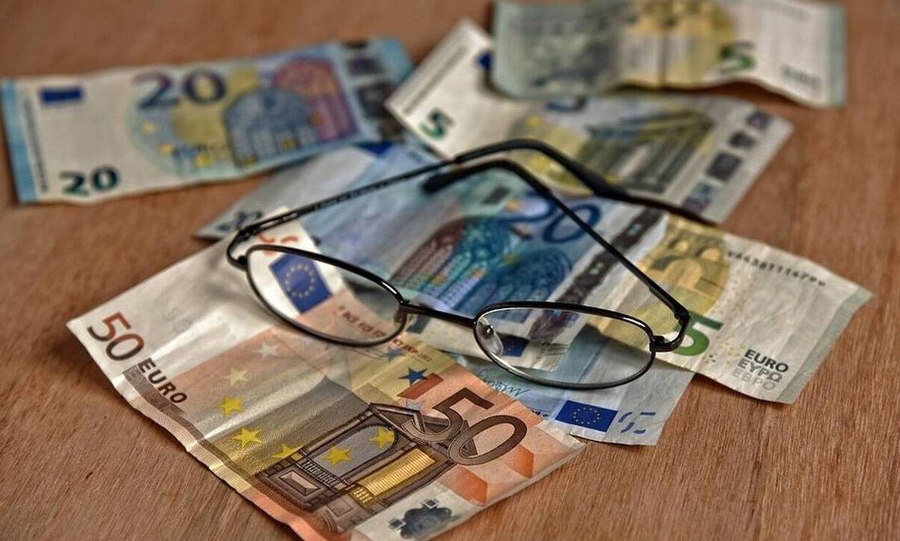 Εφάπαξ: Μπαίνουν τα χρήματα - Ποιοι θα πάρουν έως και 25.000 ευρώ