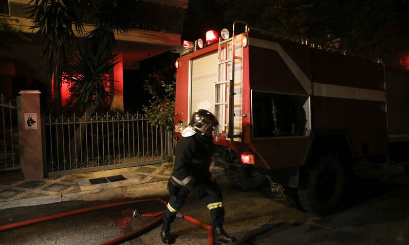 Αττική: Ένας νεκρός από φωτιά σε μονοκατοικία στο Χαλάνδρι
